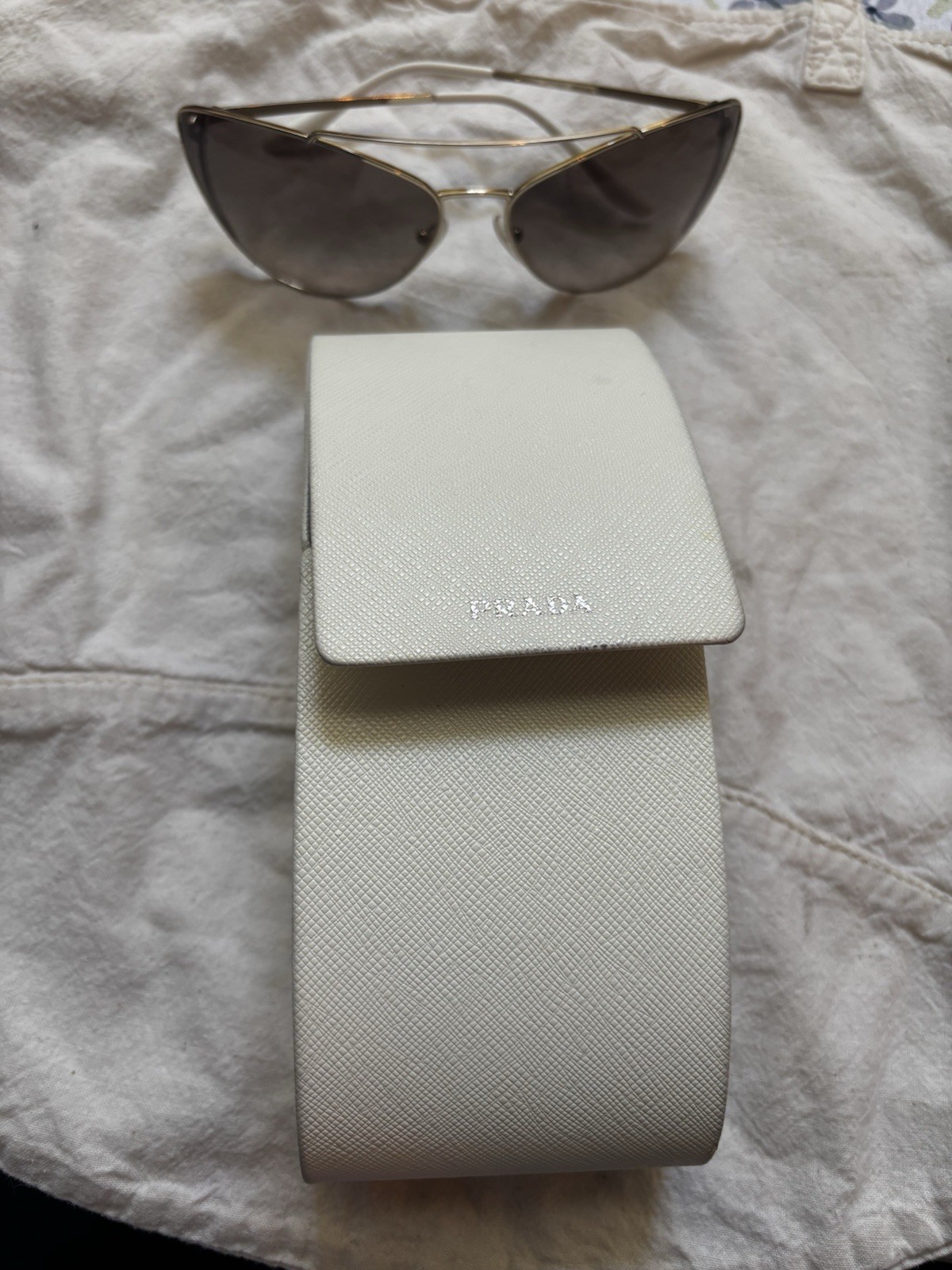 Prada sunglasses thumbnail 12