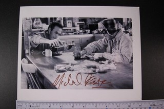 MICHEAL KEATON (BIRDMAN BETTLEJUICE BATMAN MR. MOM) AUTOGRAPH PHOTO
