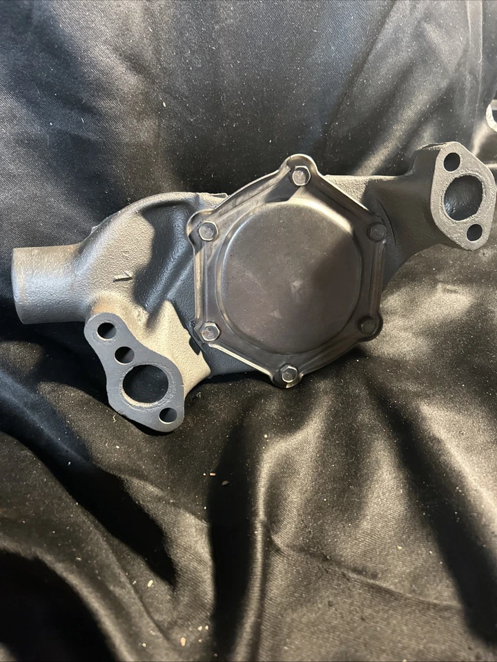 Chevy Corvette 1963 bomba de agua 3782608 fecha B-5-63 250 hp 300 HP Foto 3 de 4