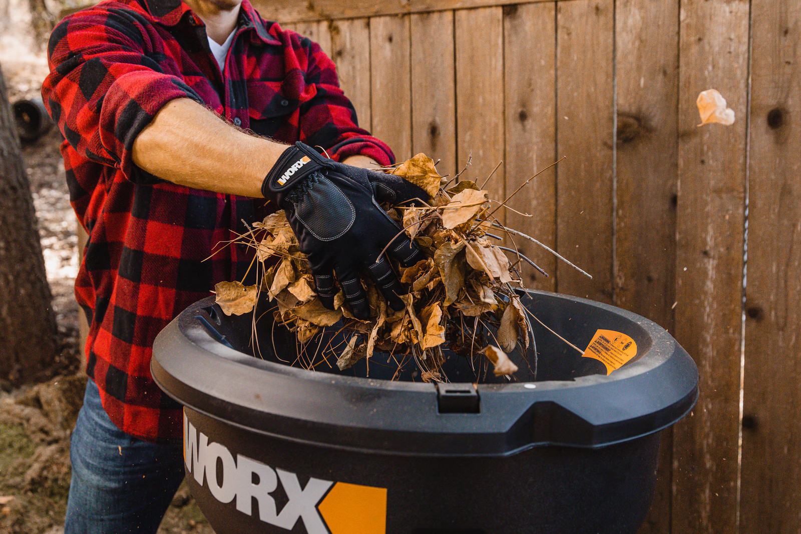WORX - 13 Amp Electric Leaf Mulcher - 53 Gallons of Leafs Per Min - 11:1 Leaf...