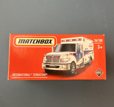 Matchbox International TerraStar Ambulance 1:...