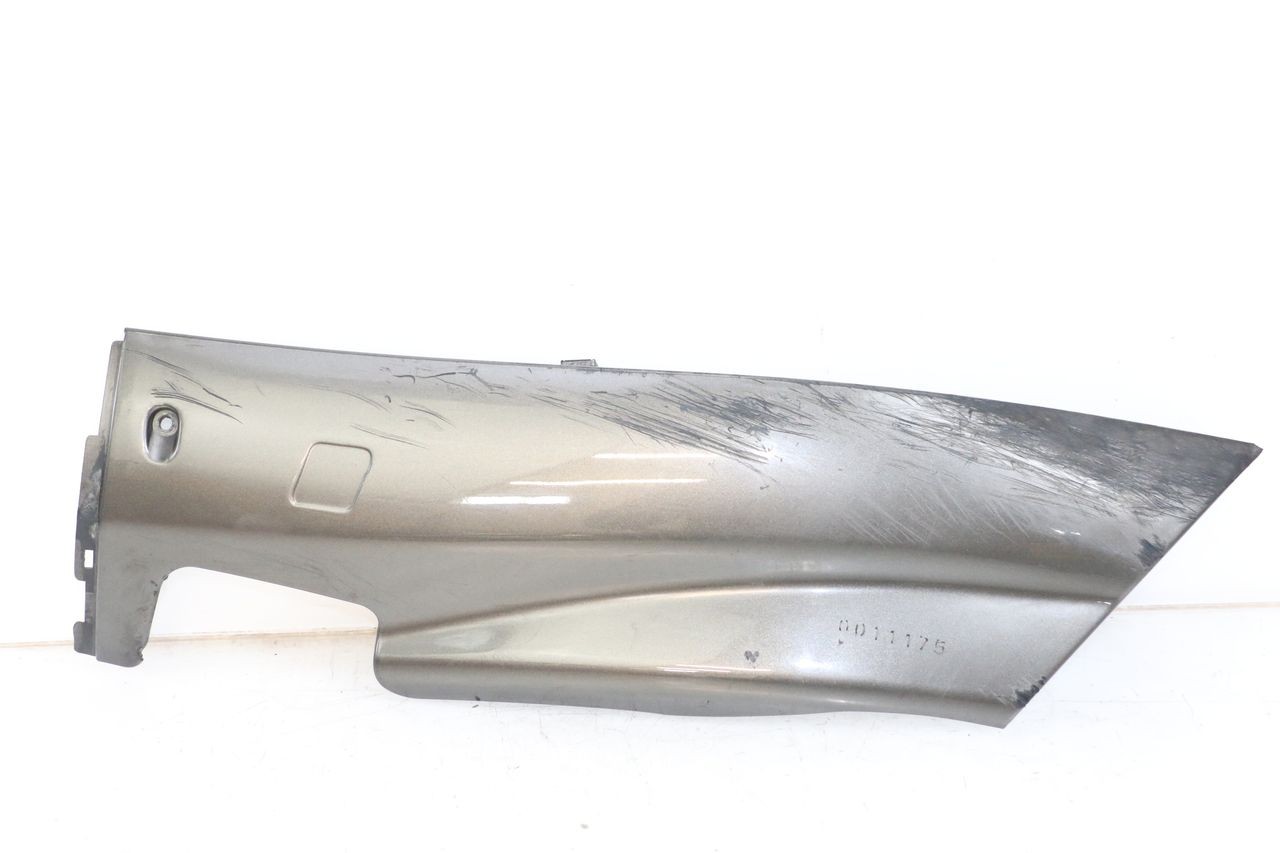 LEFT BELLY PANEL - YAMAHA YP MAJESTY 125 (2002 - 2006)