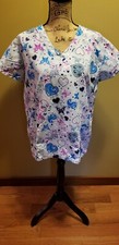 Preowned Womens Serene Uniforms Hearts Butterflies Scrub Top Gray Multi M