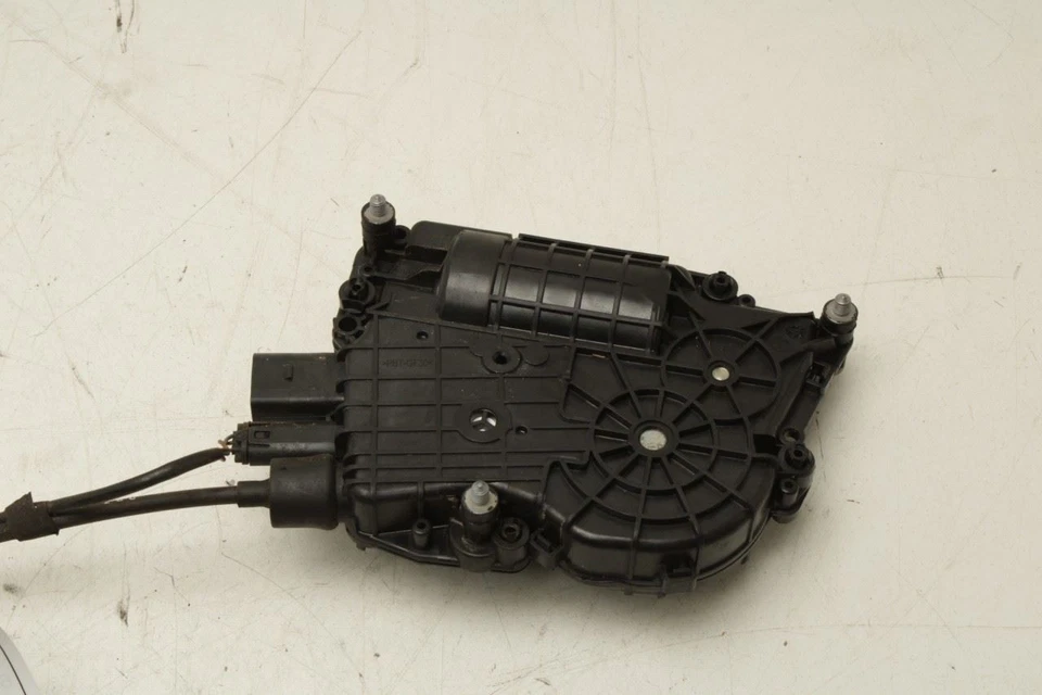 Actuador de cierre de puerta lateral izquierda trasera BMW 750Li xDrive 2010-2015 51227185687 Foto 3 de 4