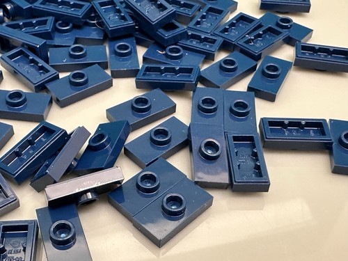 LEGO Plate 1x2 with 1 Stud with Bottom Stud Holder 15573 From 10257 - 19 Pieces - Picture 2 of 7