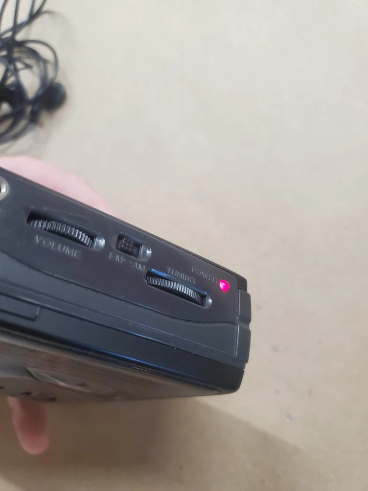 Philco Vintage Personal Estéreo Reproductor de Cassette AM/FM Bass Booster Auriculares Foto 4 de 4