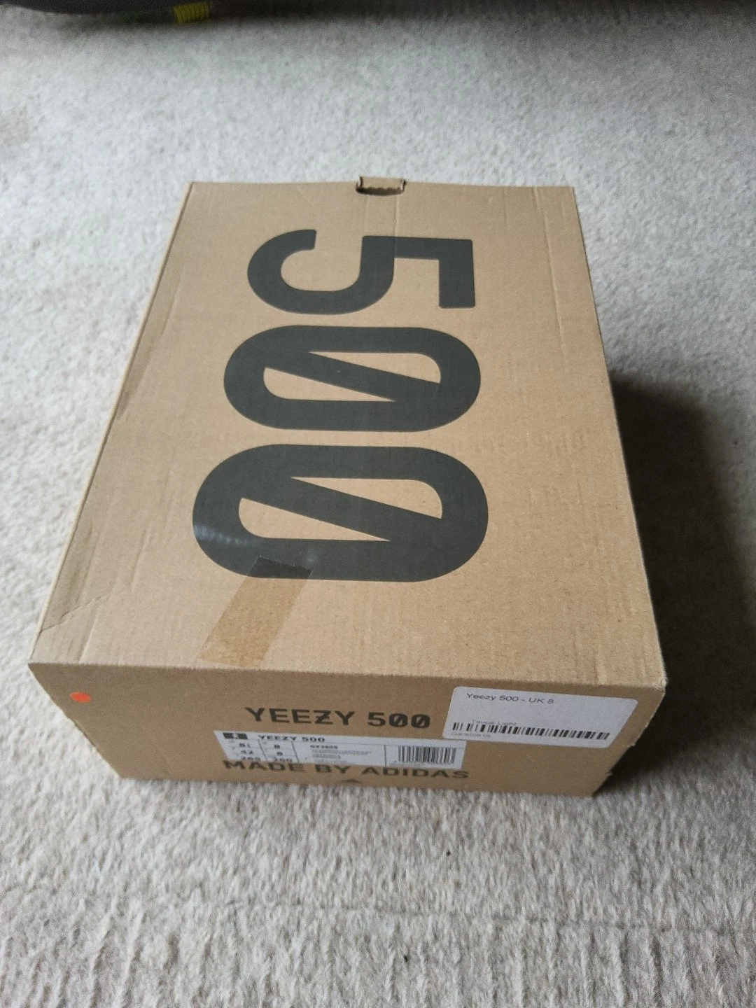 Adidas Yeezy 500 Taupe Light UK8 nuove con etichette