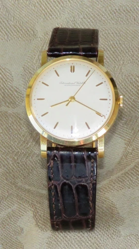 1967 IWC SCHAFFHAUSEN 35MM 18K GOLD MANUAL 17J CAL 402 MEN DRESS WATCH MINT