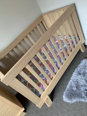 boori urbane lucia cot