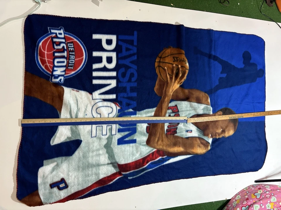 RARE VTG Detroit Pistons NBA Basketball Tayshaun Prince Blanket NBA CHAMPION - Image 3 of 4