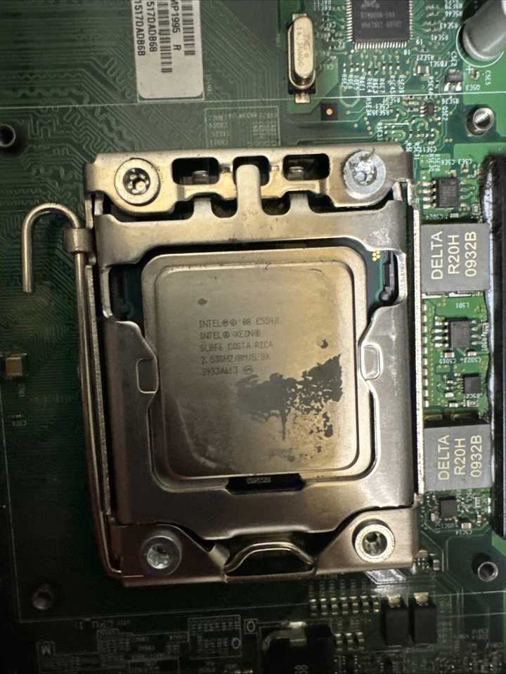 Intel S5520UR LGA1366 Server Motherboard w/ 2x SLBV4 Xeon E5620 CPU's | Working - Image 3 of 4