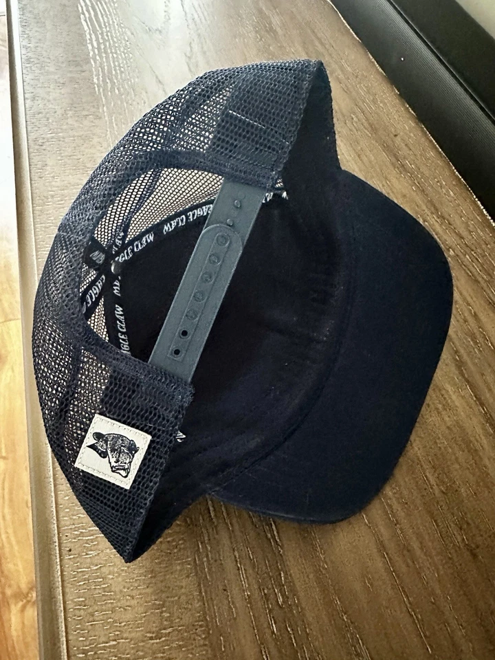 Шляпа рыболовная с орлиным когтем на крючке ограниченный выпуск - Изображение 4 из 4