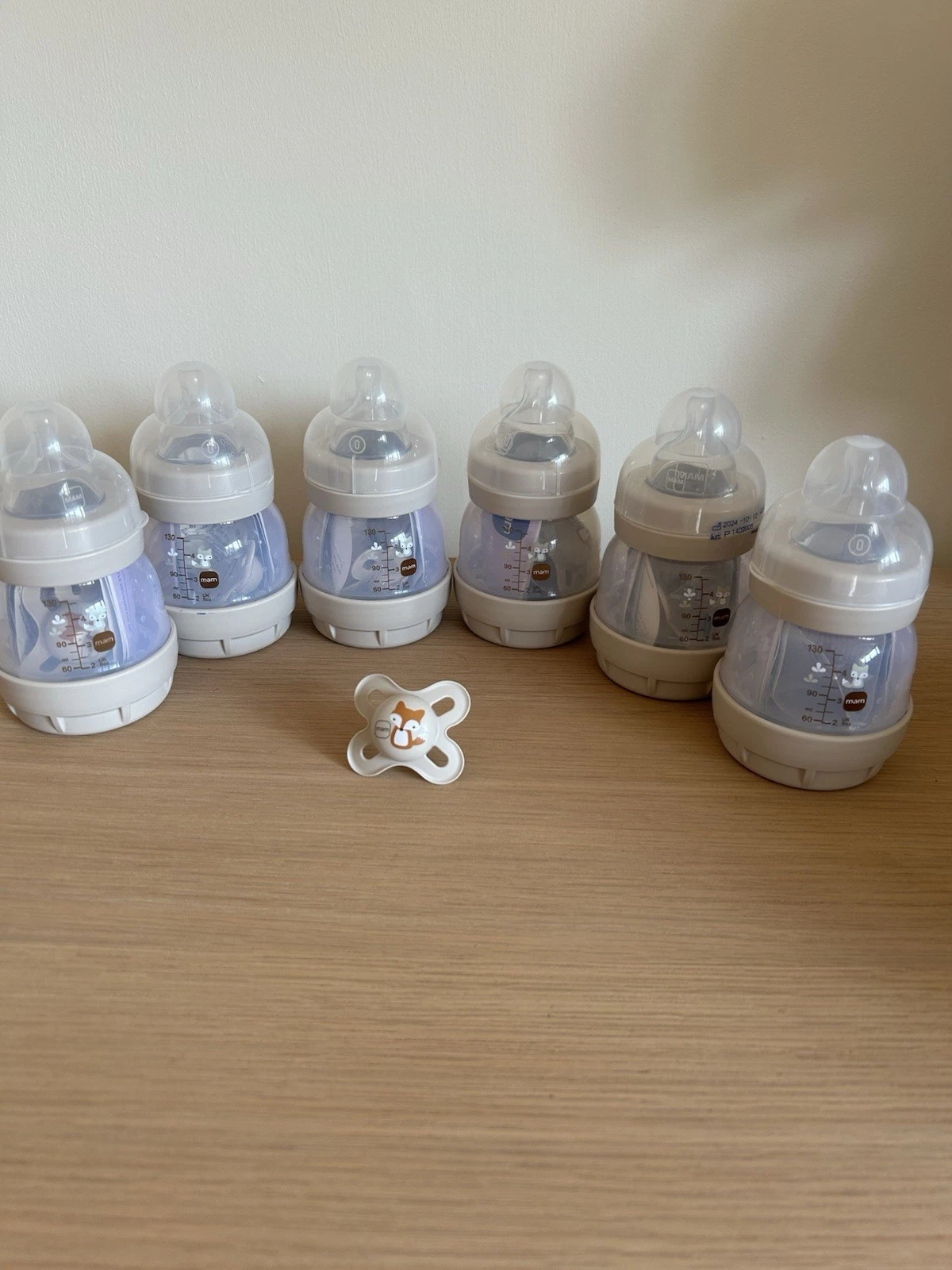 MAM Anti Colic x 6 Baby Bottles With x 6 Dummy’s
Opens in a new window or tab