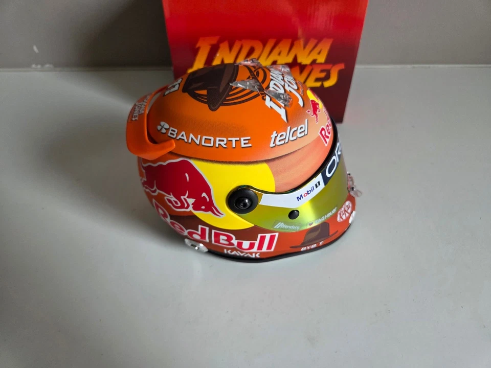 Casco Schuberth 1/2 Red Bull Racing - S. Perez - Indiana Jones, Gp Canada 2023 - Immagine 3 di 4