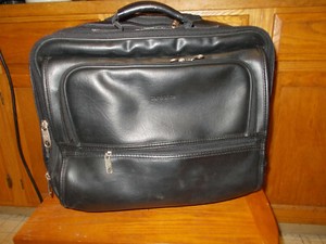 samsonite black leather briefcase