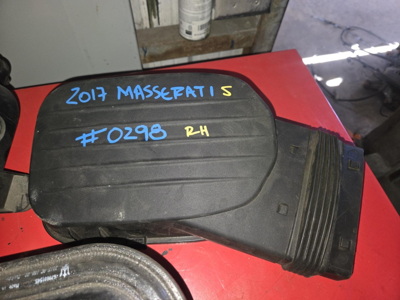 Air Cleaner Box with Filter MASERATI GHIBLI S 17 3.0L RWD RIGHT SIDE