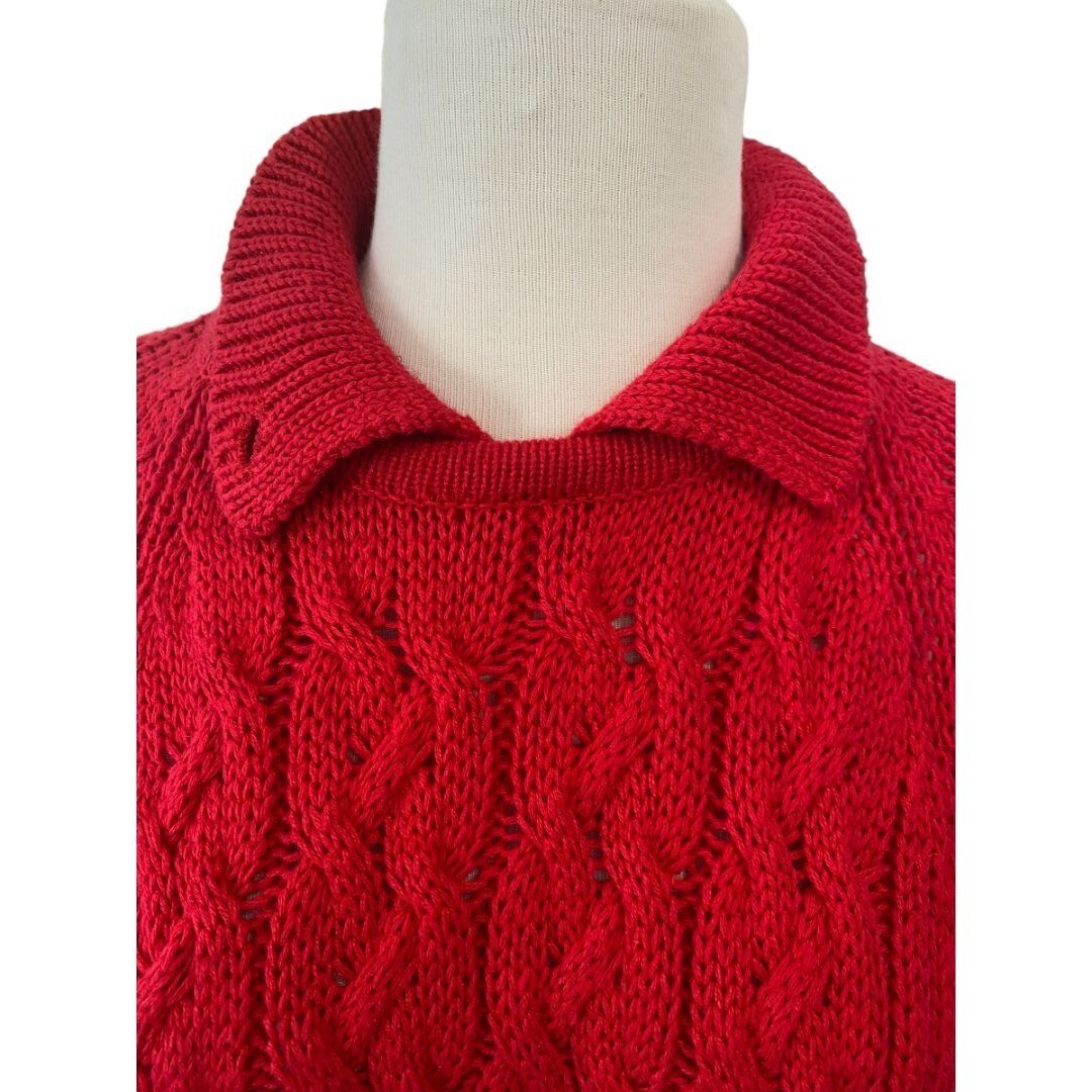 Large Illustrations Red Cable Knit Collared Vinta… - image 4