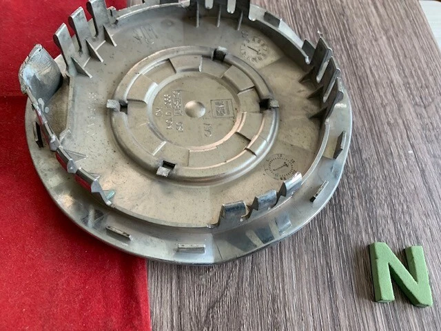 #N (1) 2001- 2002 Oldsmobile Aurora CHROME Center Wheel Hub Cap OEM 9594133 - Image 4 of 4