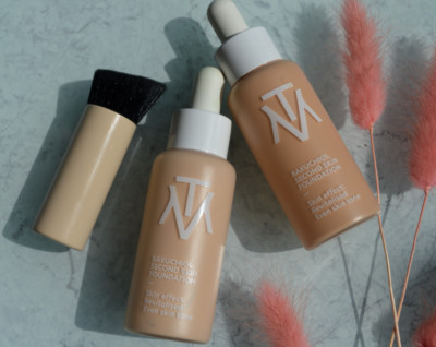 MAKETHEMAKE BAKUCHIOL SECOND SKIN FOUNDATION REVITALISIERT EBENMÄSSIGE HAUT 5 FARBEN