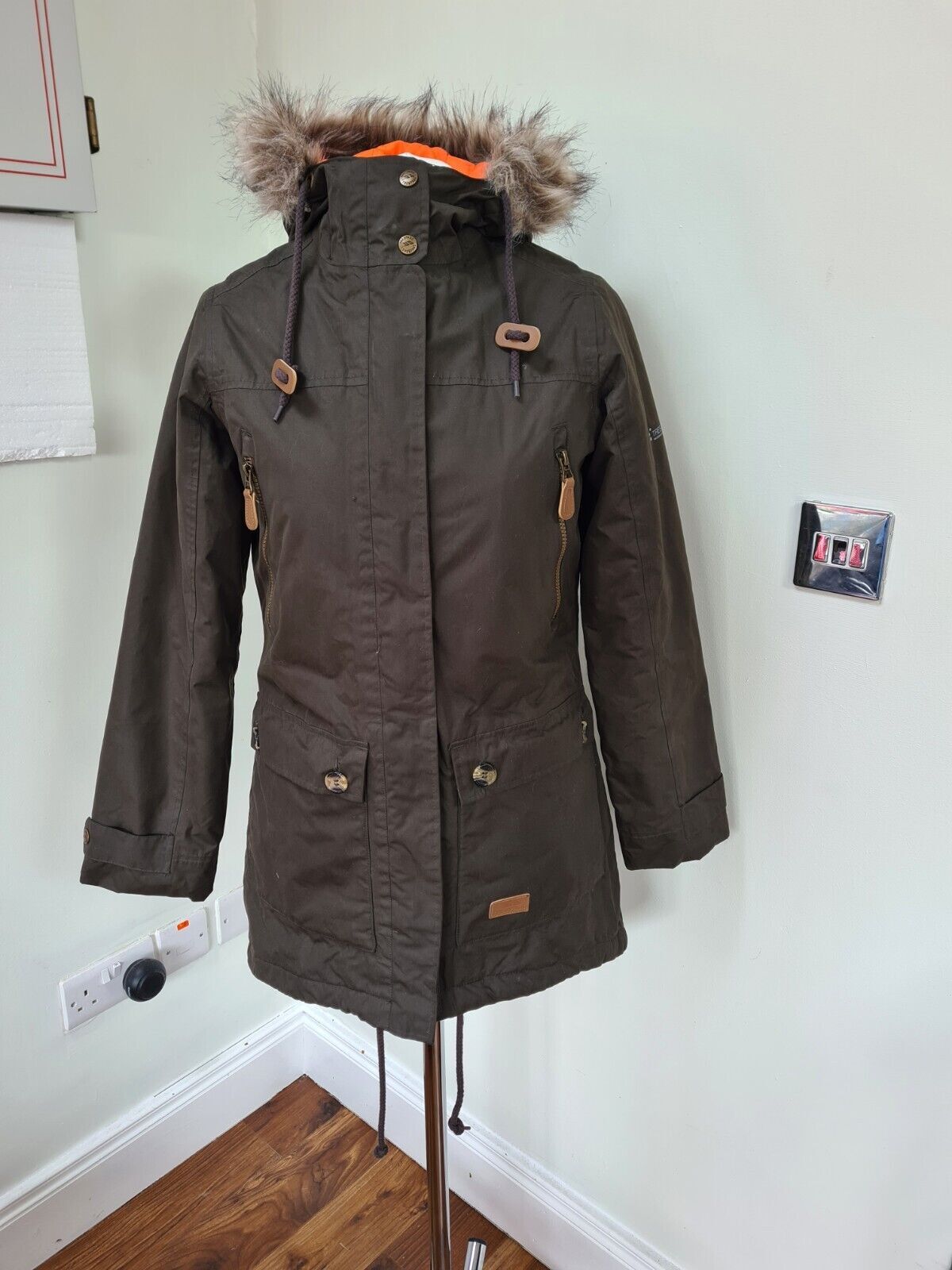 RRP £125 Trespass Waterproof 5000mm Parka Jacket Size 8 Khaki Perfect Condition image 4