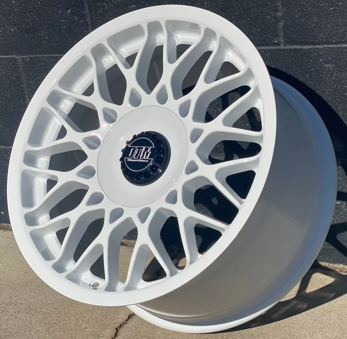 DTM RW02 White Wheels Rims 17x8.5 5x112 35 Mercedes MBZ 190E