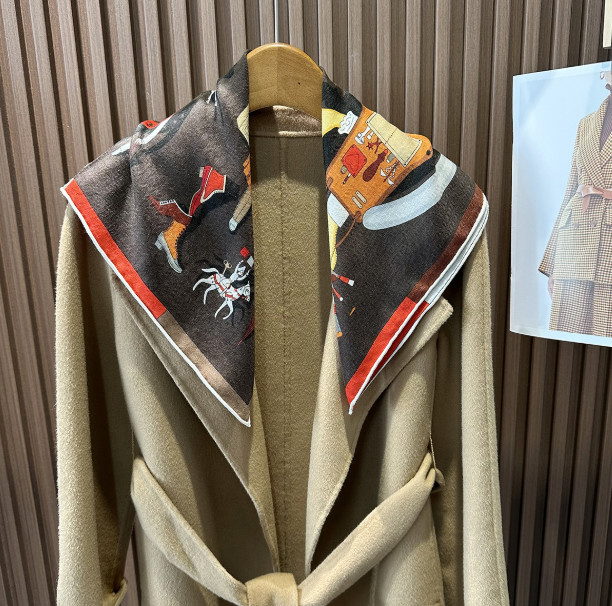 70% Cashmere 30% Silk 2 Face Bandana Shawl 26'' illusion Print Neckerchief Scarf