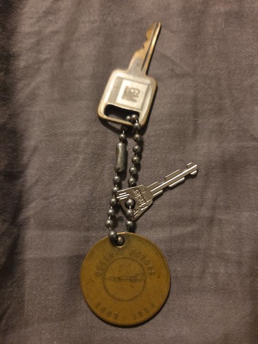 Vintage General motors GM 1950's Keychain key