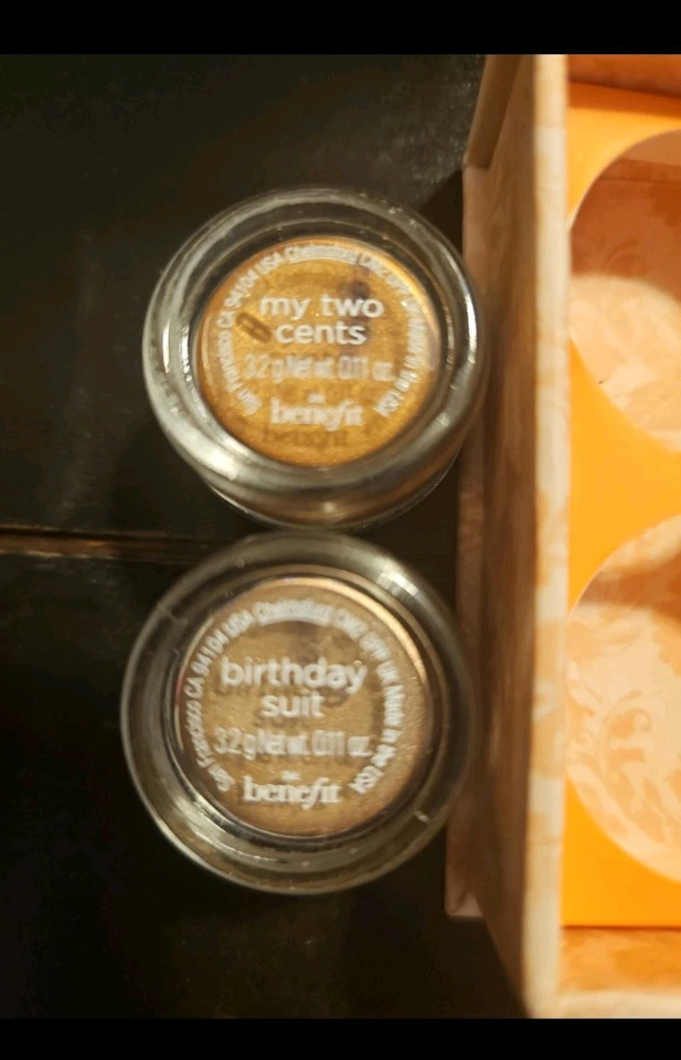 Kit de sombra de ojos Benefit World Famous Neutrals tamaño completo Foto 4 de 4