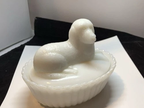 Vintage Westmoreland Glass Company Dog on Nest Lidded Candy Trinket Box