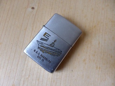 Altes Benzin Sturmfeuerzeug ZIPPO U.S.S RANDOLPH CVS 15 NAVY USA