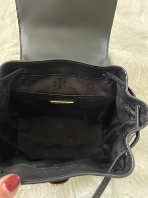 NWOT Tory Burch Willa Leather Quilted Backpack Black Gold | eBay display picture 3