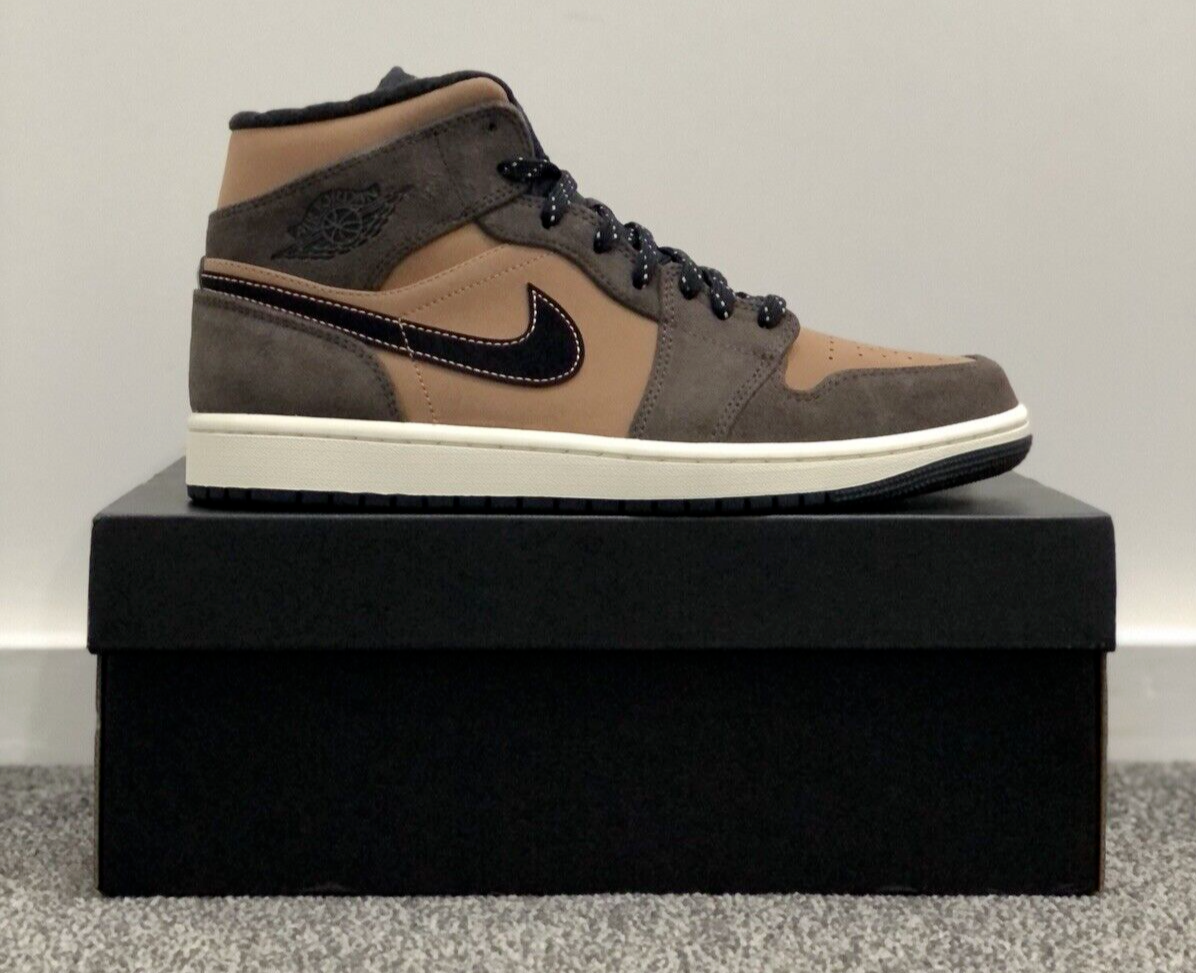 Nike Air Jordan 1 Mid SE Dark Chocolate Mocha UK7/US8/EU41 100
