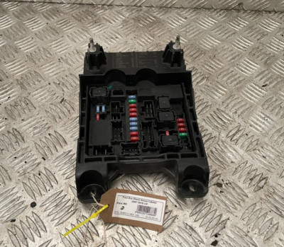 Nissan Cabstar F24 2010-13 Fuse Box Control Relay Box 284B6-MB40B