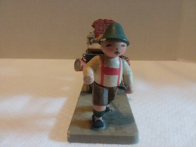 Rare Vintage ERZGEBIRGE Wendt Kuhn Moving Day Man Women Pulling