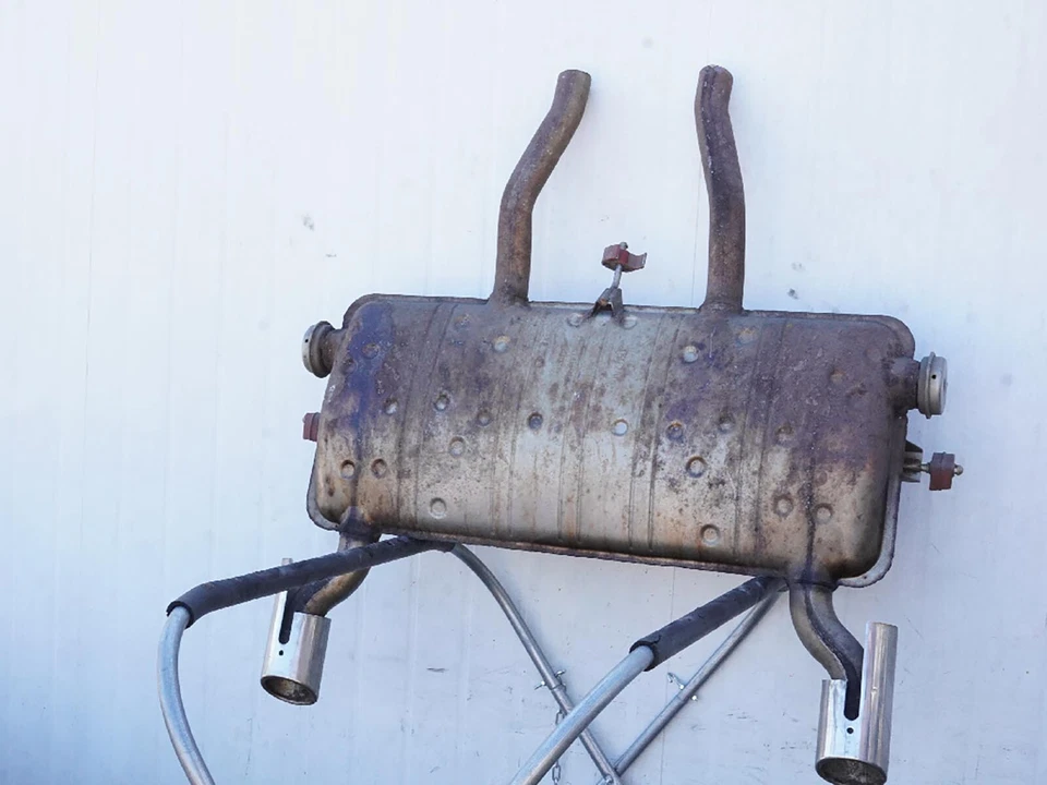 2007 - 2011 Jaguar Xk 4.2 Liter V8 Engine Exhaust Resonator Rear Pipe Dual Oem Foto 2 de 4