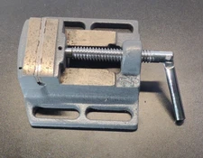 2 1/2 Inch Premium Quality Hardware Clamp Vise Smooth Jaws Bolt Down DIY Home