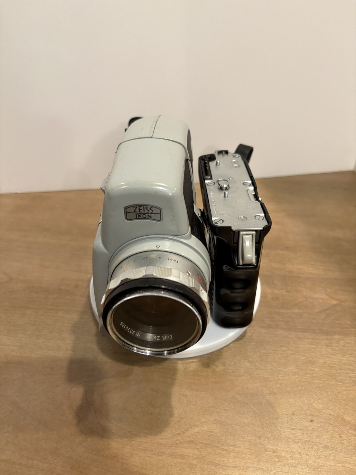 Zeiss Ikon Moviflex Super - the all-electric 8mm cine camera