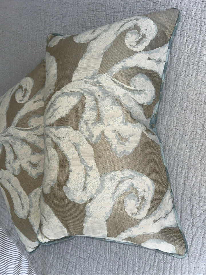 2x Feather Filled Rectangular Cushions. - Image 2 of 4