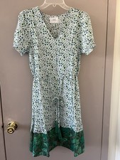 NWT W52 Urban Style Summer Grern Floral Dress ~ Size Small 