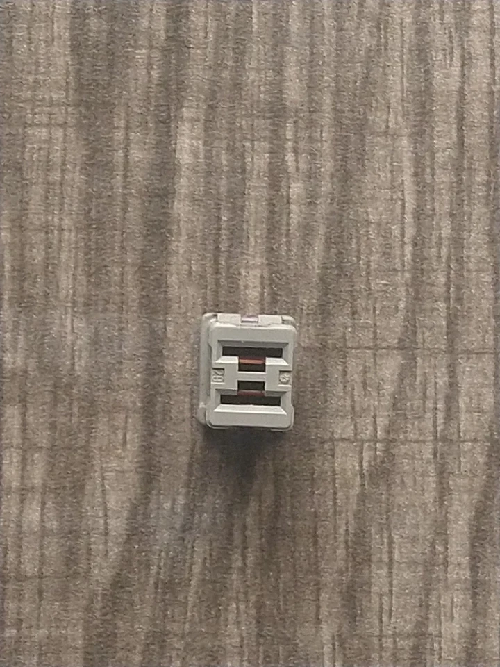 Toyota Lexus OEM Green 40 amp Fuse 40A Genuine 40AMP Fusible Link - Image 3 of 4