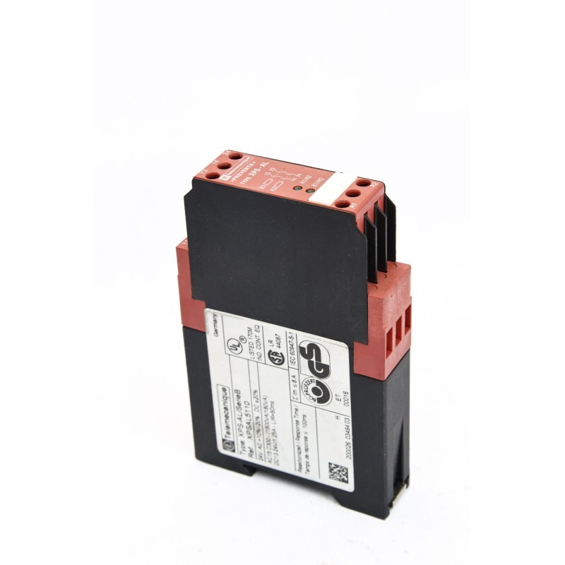 Telemecanique XPSAL5110 Safety Relay (B985)