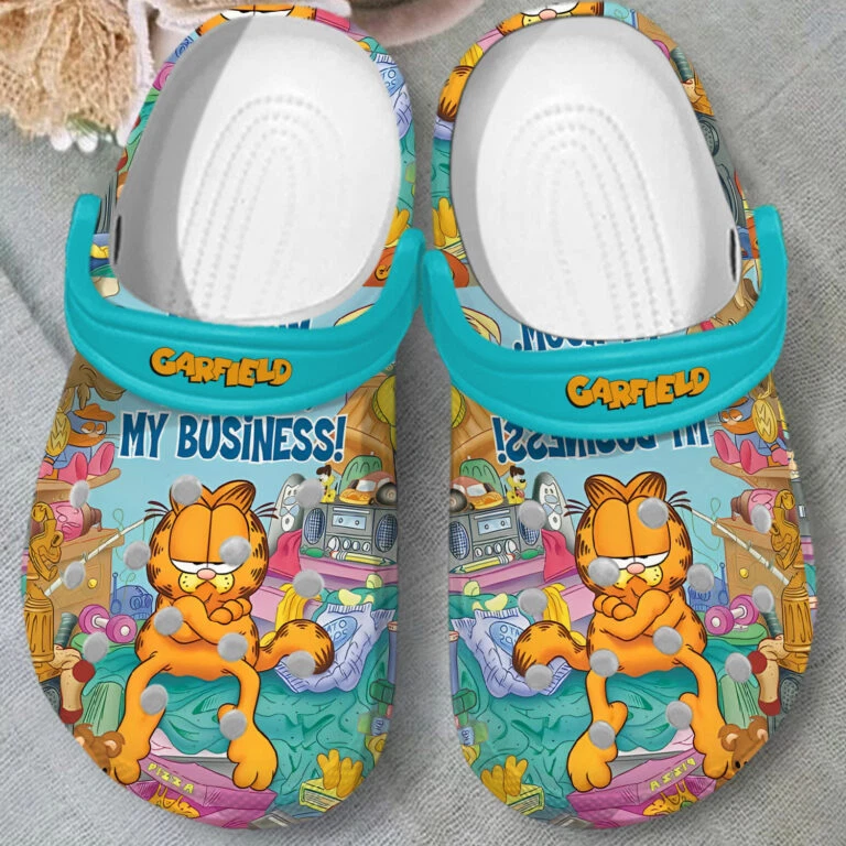 New And Rare Garfield Green Clogs