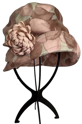 NEW WITH TAGS Valentino Vlogo Toile Iconographe Silk Bucket 