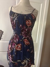 Forever 21  Short Size M Navy Floral Spaghetti Strap Casual Summer