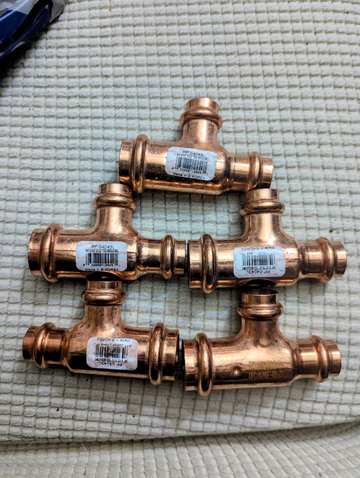 Copper Reducing Tee's 5 Made By Streamline 3/4 " X 1/2" X 1/2"