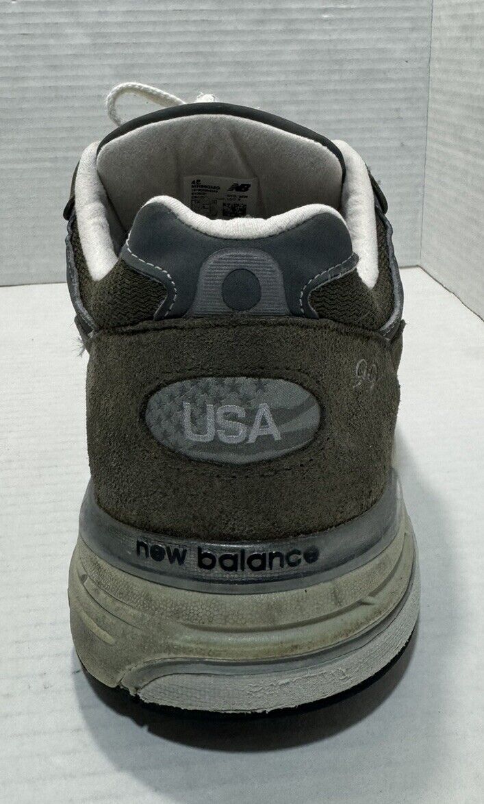 New Balance 993 Mens 14 4E Military Green MR993MG Suede Mesh New Balance 993 Mens 14 4E Military Green MR993MG Suede Mesh
