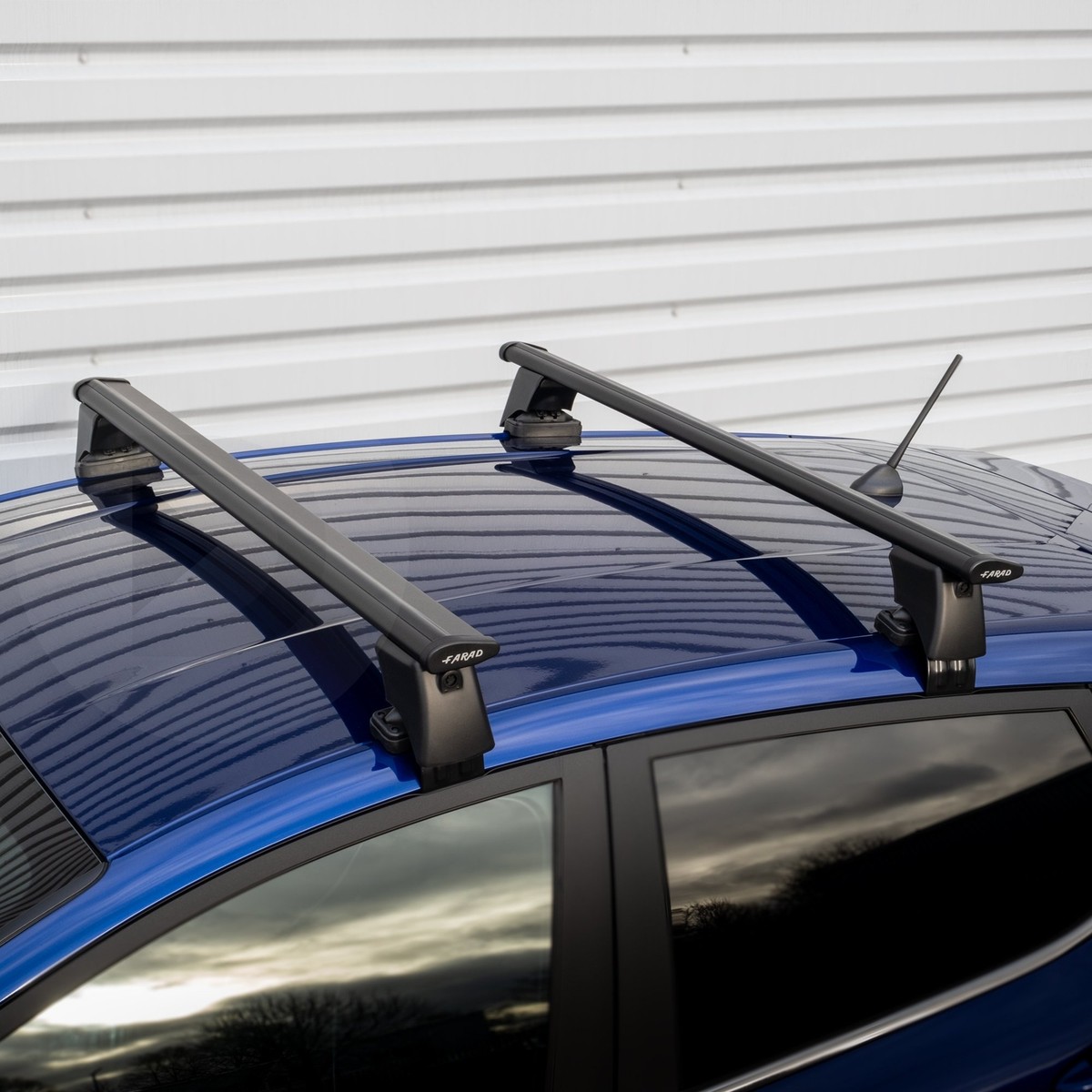 FARAD Roof Bars Set to Fit HYUNDAI I30 12-17 Black Aluminium