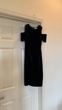 Calvin Klein green crushed velvet size 2 stretch cold shoulder dress