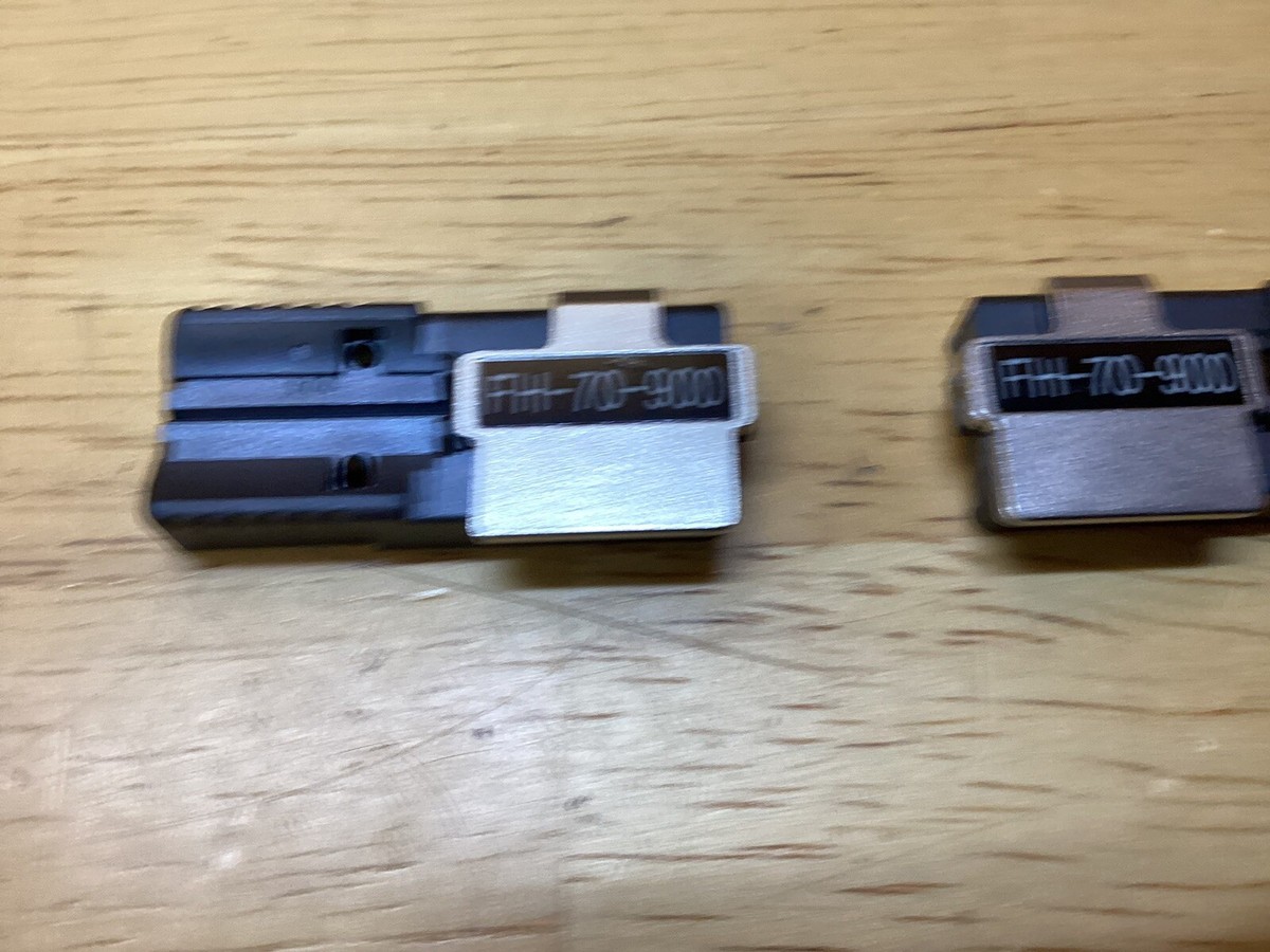 Fujikura FH-70-900 Pair Of 900um Fiber Holders | eBay