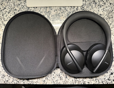 Bose Noise Cancelling Headphones 700